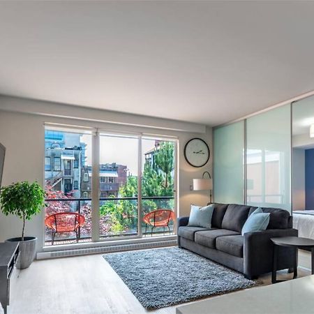 Clean 3Rd Floor Executive 1 Bedroom Apt In Old Town China Town Вікторія Екстер'єр фото